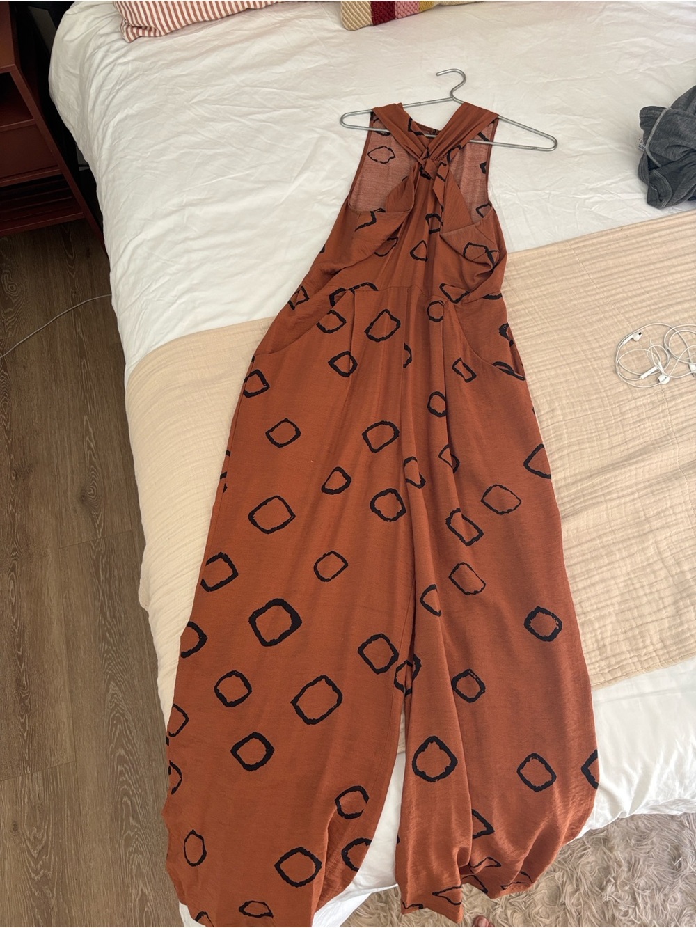 Eva Franco Rust One-Shoulder Wide-Leg Geometric Jumpsuit - Picture 4 of 7